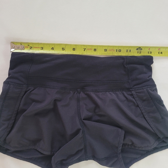 Lululemon Run Times Short 4-way Stretch 4" Size 2 Black Lined - Picture 10 of 10